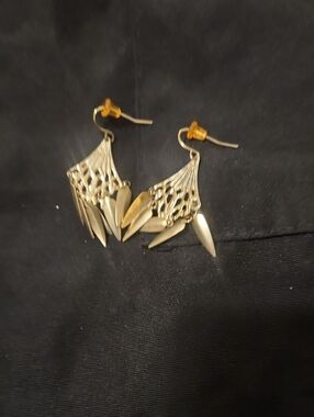 Source Unknown Gold Filigree Fan Drop Earrings